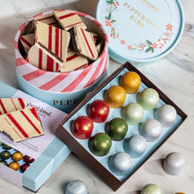 Load image into Gallery viewer, Merry &amp; Bright Gift Set
